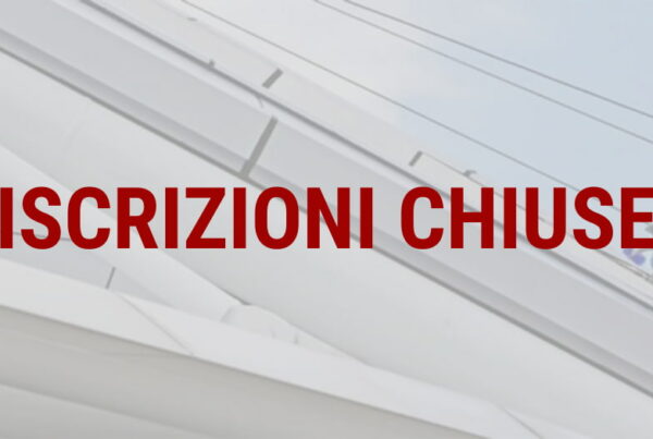 DPI Terza Categoria due lavoratori imbragati effettuano manutenzione di un edificio