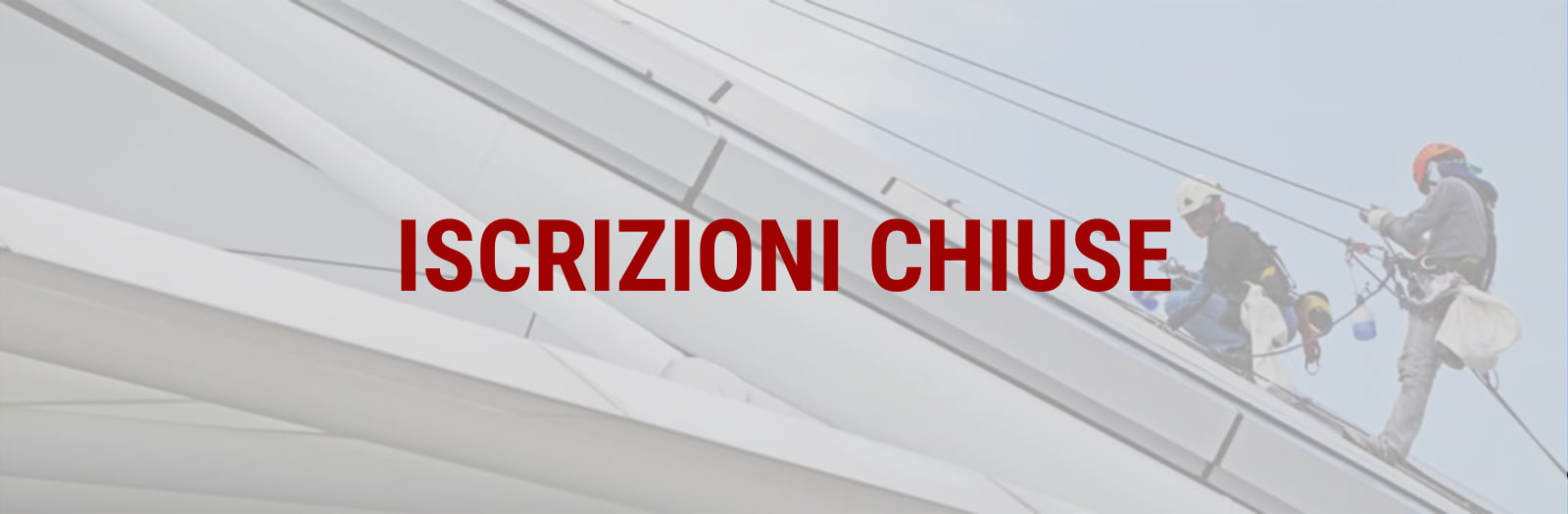 DPI Terza Categoria due lavoratori imbragati effettuano manutenzione di un edificio